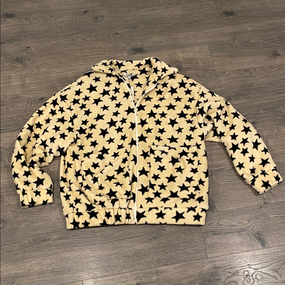 Zip-Up Star Sweater by Dress Day - Size M/L - NEW WITH TAGS sweaters sweatshirts